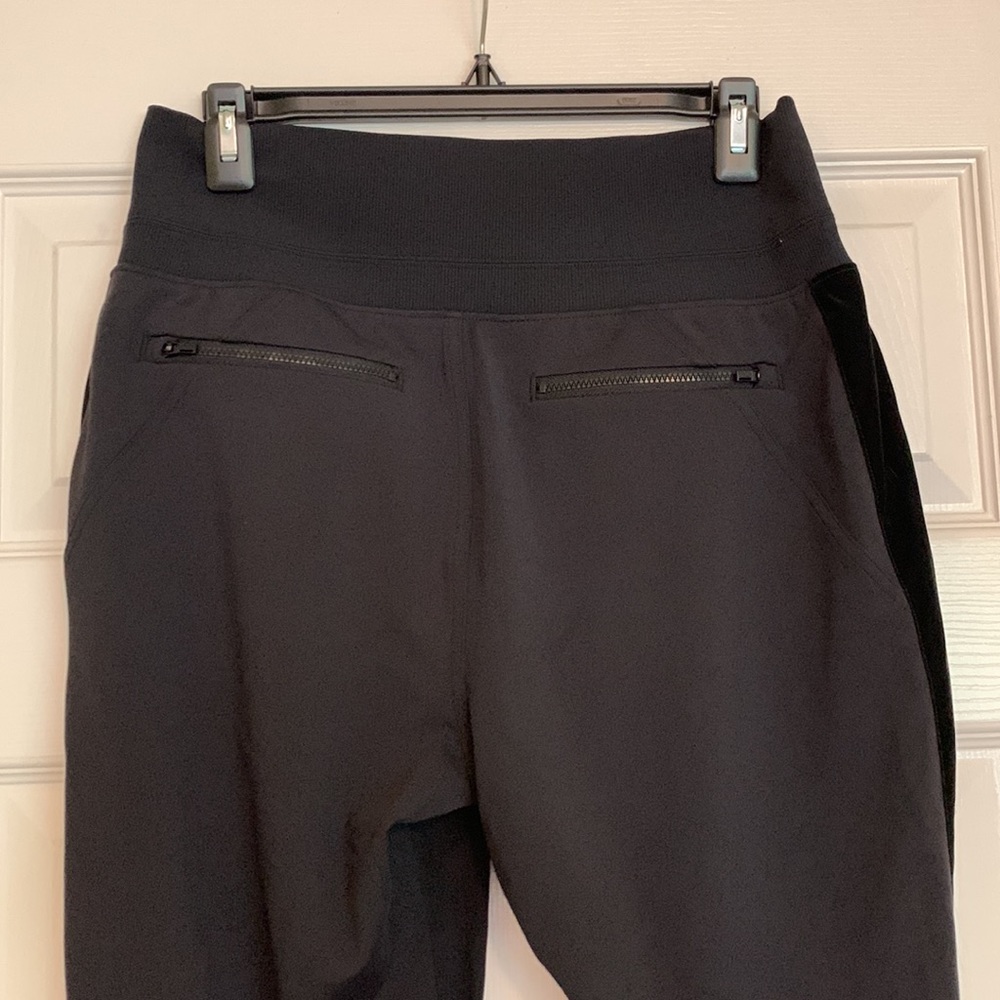 Athleta Venice Black Velvet Striped Pant sz M - Picture 10 of 16
